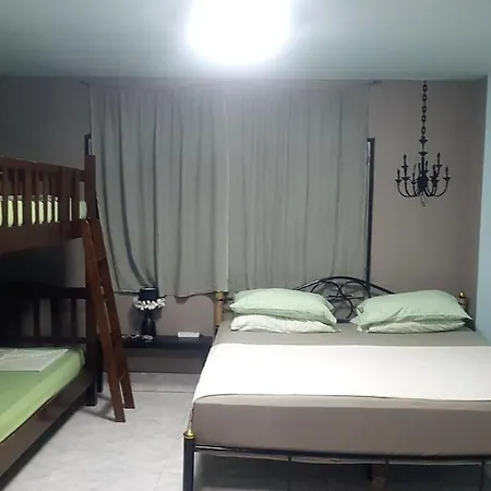 Thonglo7 Guesthouse